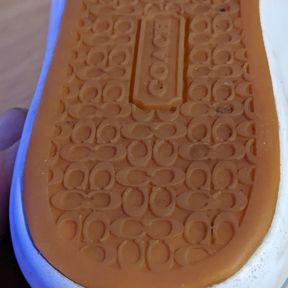 Coach Shoes  sneakers. 8 1/2 Classic - Picture 7 of 9